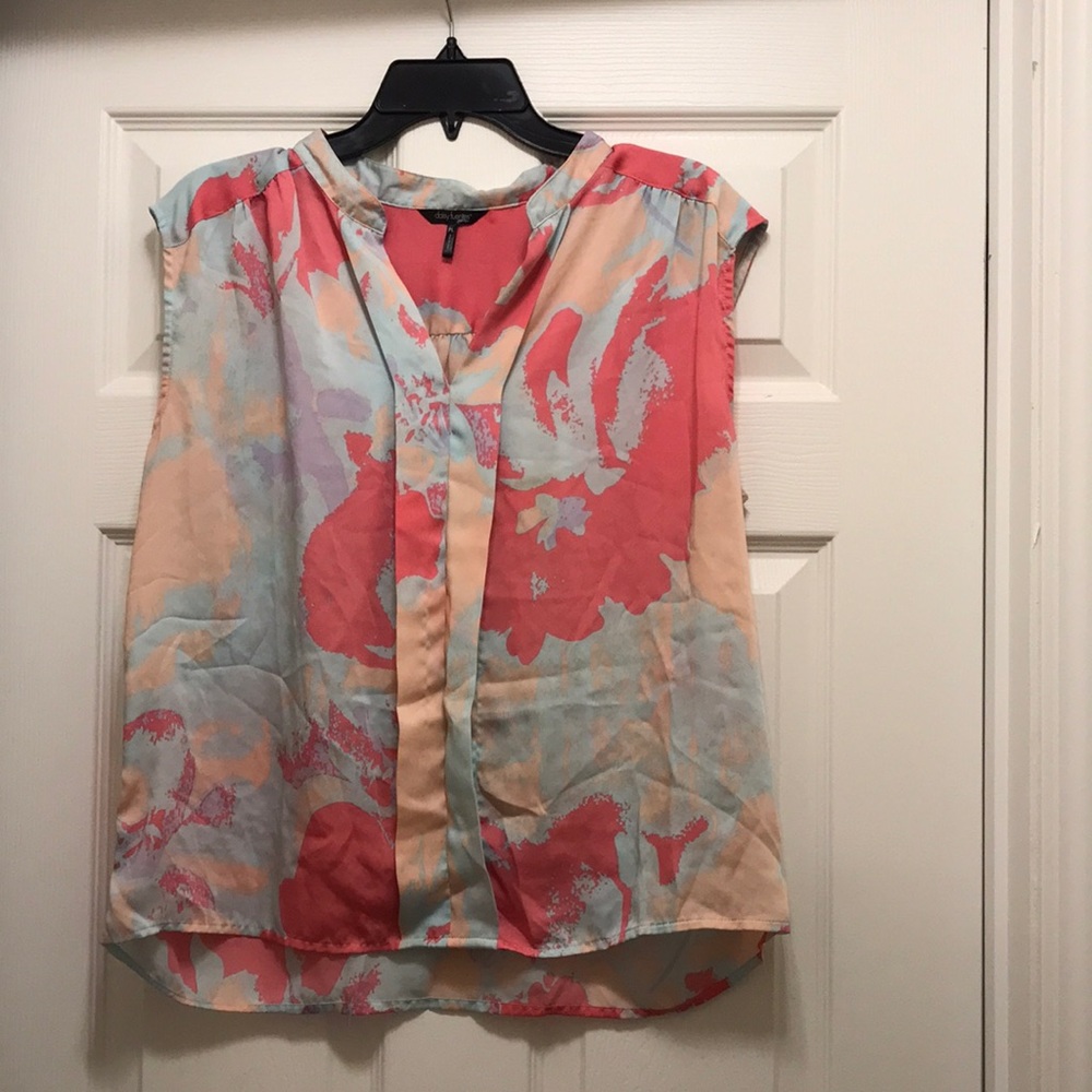 Daisy Fuentes Sleeveless Blouse Petite Large